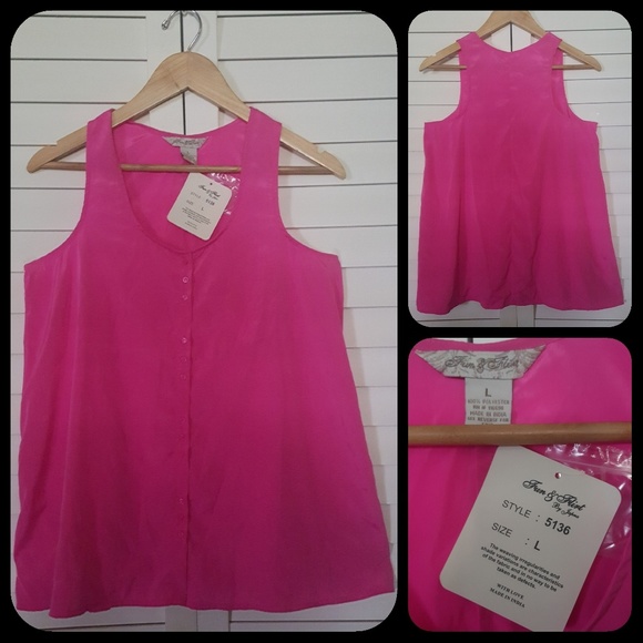💗New With Tags! Lovely Sleeveless top - Picture 5 of 7